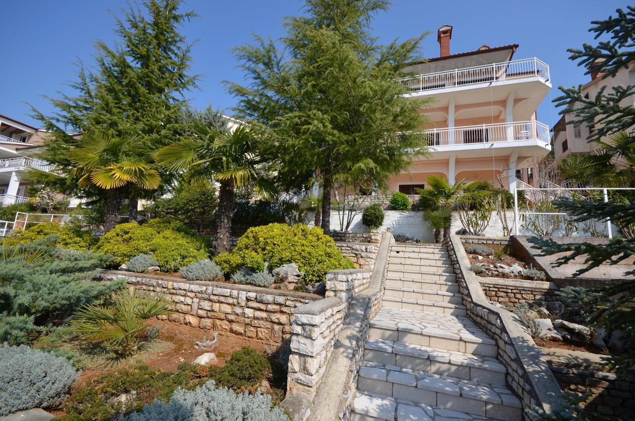 Apartments Slavica Рабац Екстериор снимка