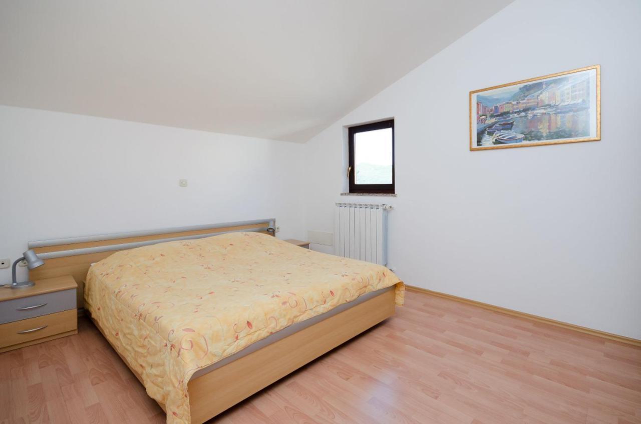 Apartments Slavica Рабац Екстериор снимка