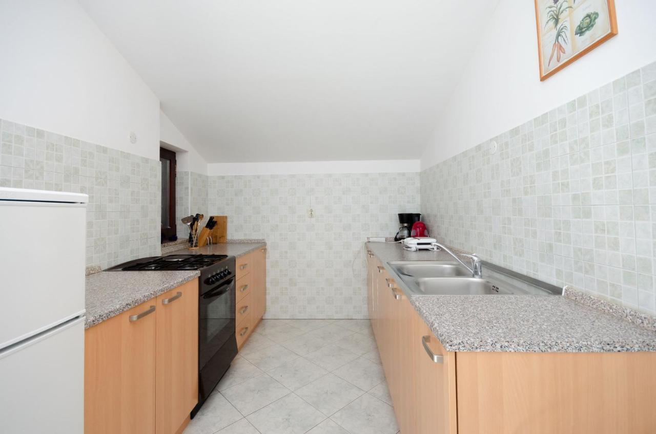Apartments Slavica Рабац Екстериор снимка