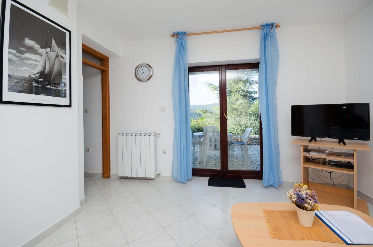 Apartments Slavica Рабац Екстериор снимка