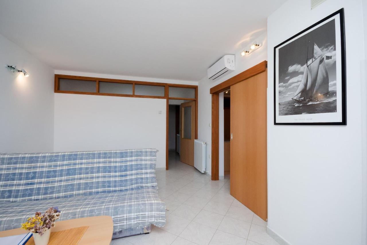 Apartments Slavica Рабац Екстериор снимка